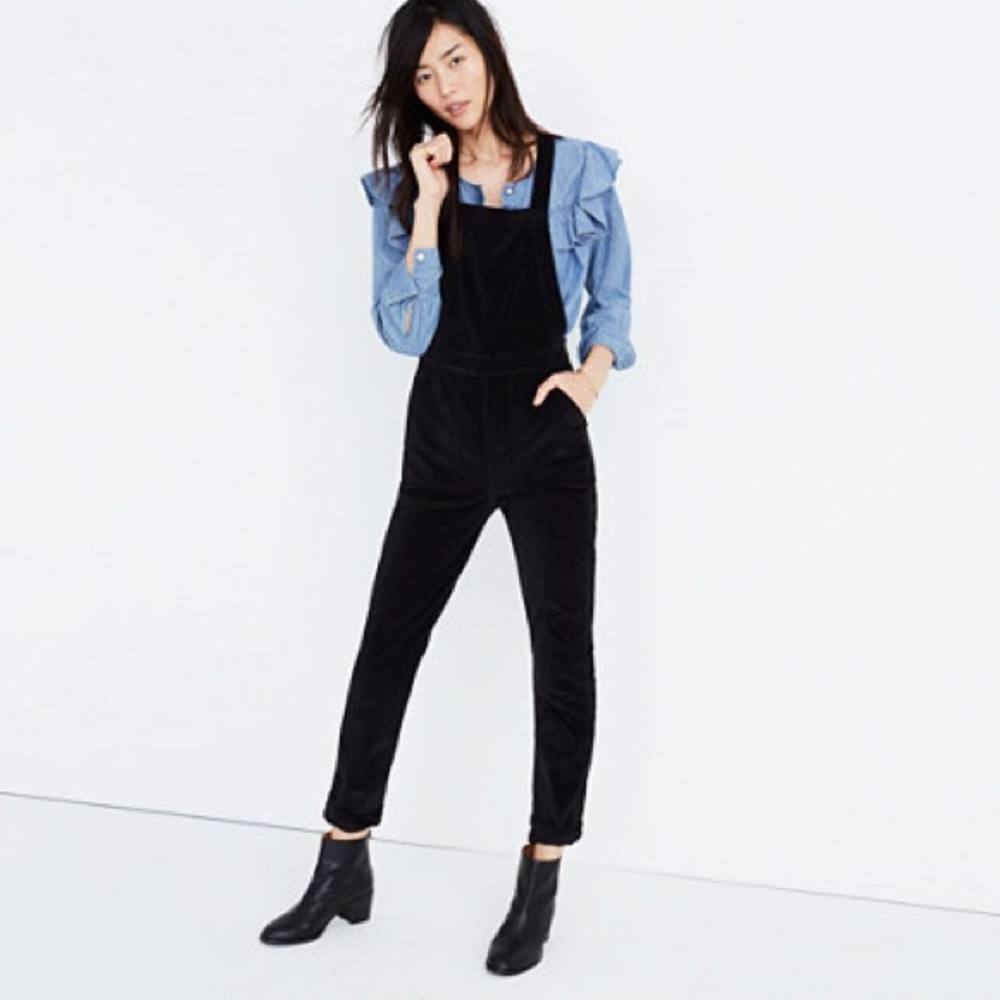 Madewell Skinny Overalls in Black Velvet